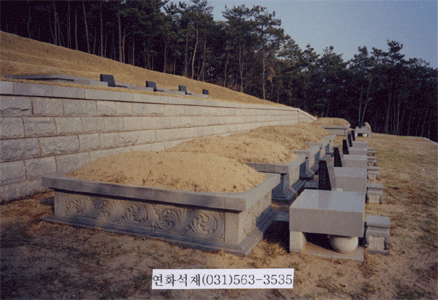 본회사 연화석재 가족묘,충남 대천