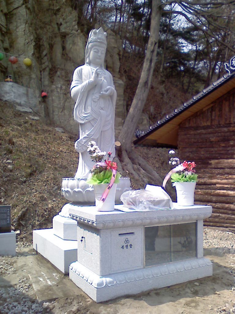 용암사 해수관음