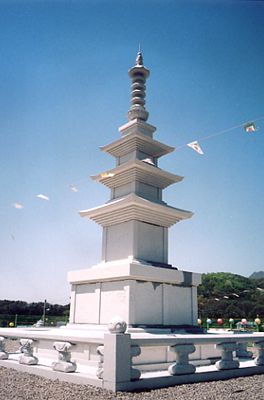 3층석탑 31자마석, 만덕사