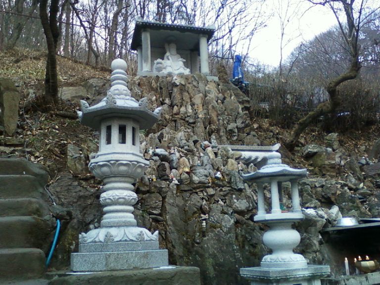 백련사 석등 5.5尺